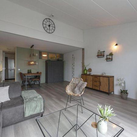 Seaside Apartment With Balcony Julianadorp Exterior photo