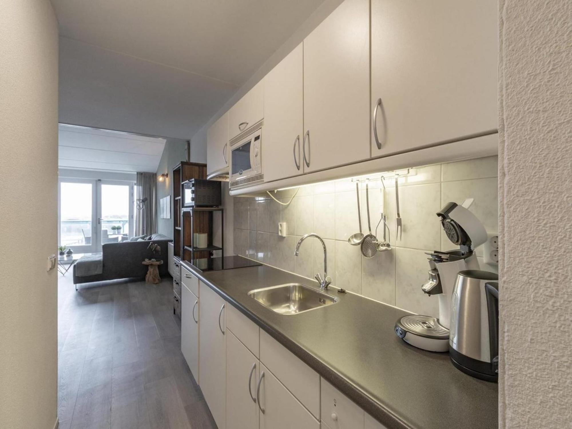 Seaside Apartment With Balcony Julianadorp Exterior photo